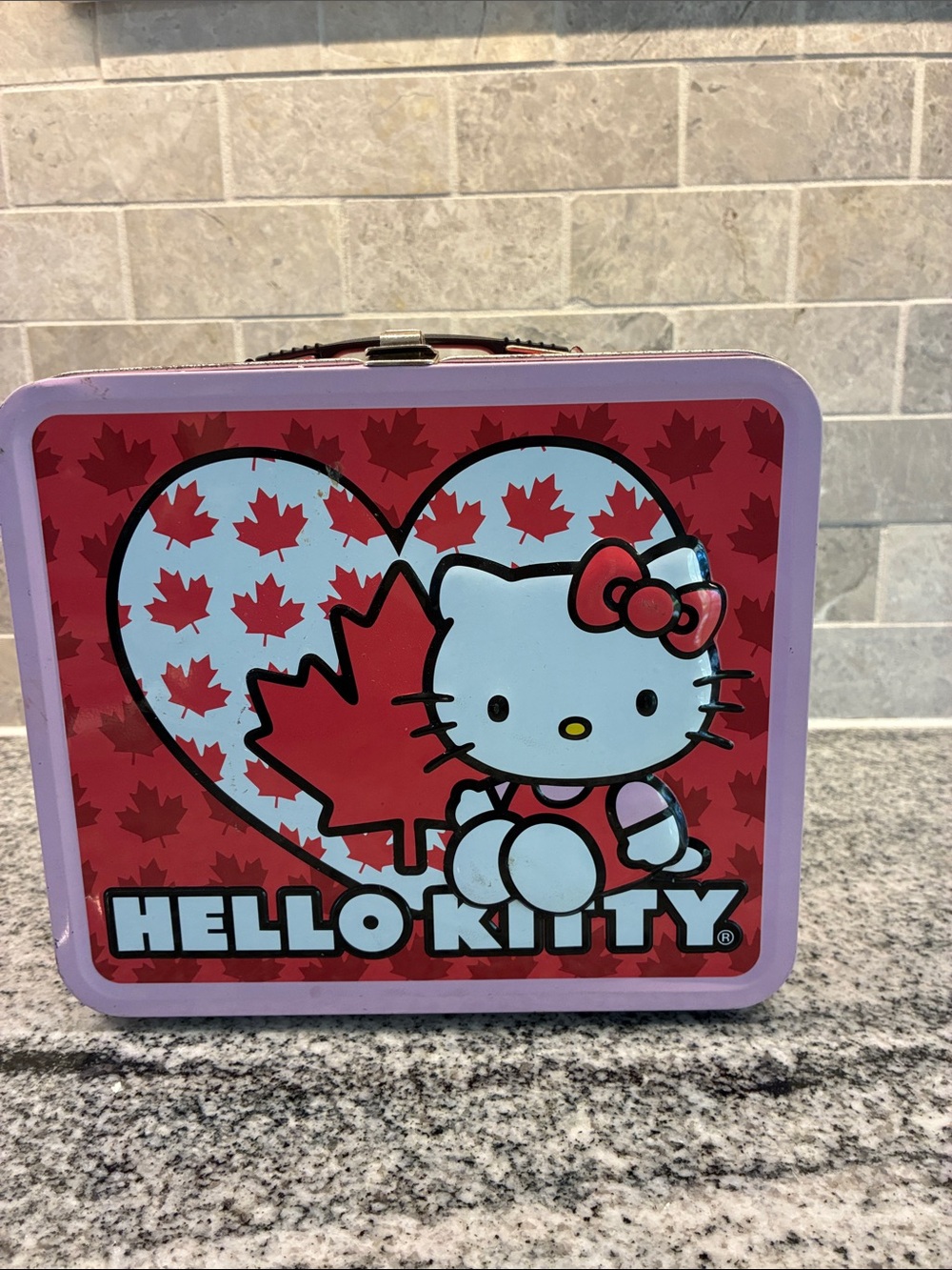 Rare Hello Kitty Pink and Red Metal Lunchbox with Maple Leaf Heart. B33